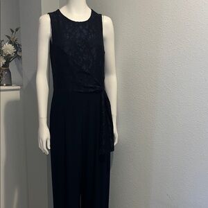 Elegant dark navy  Lace Jumpsuit beautiful Ralph Lauren NWT size 10